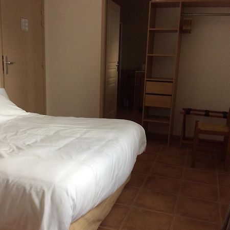 La Campagne De Petre Hotel Entrevennes Kültér fotó