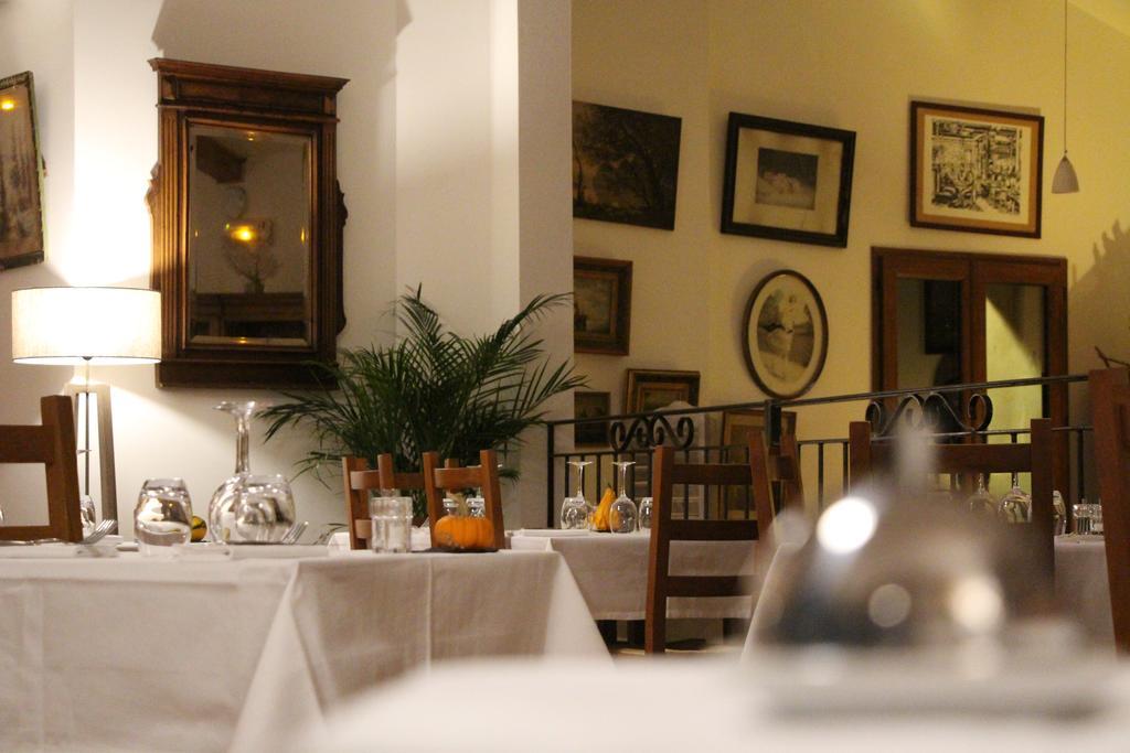 La Campagne De Petre Hotel Entrevennes Kültér fotó
